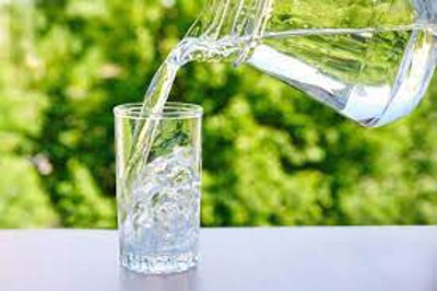 Bị dị ứng có nên uống nhiều nước? | Chuyên gia tư vấn